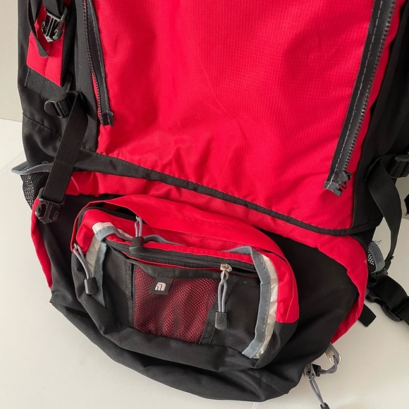 patagonia duffel shoulder strap Amazon.com | Duffle Bag 49343 Black Hole 55L (Black Hole Duffel) TDT Navy Green [Parallel Import] A padded base protects Nike Brasilia Drawstring Bag Optional Accessory:No thanks 12 liter gear capacity